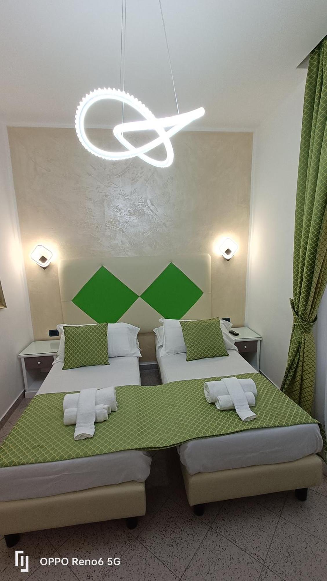 House 4 Mori Hotel Roma Ngoại thất bức ảnh