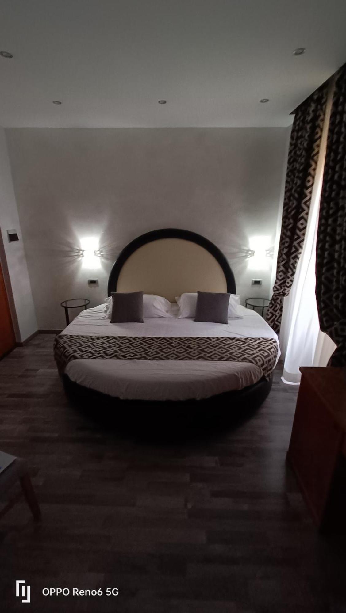 House 4 Mori Hotel Roma Ngoại thất bức ảnh
