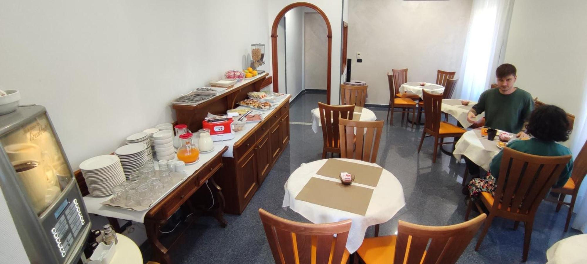 House 4 Mori Hotel Roma Ngoại thất bức ảnh